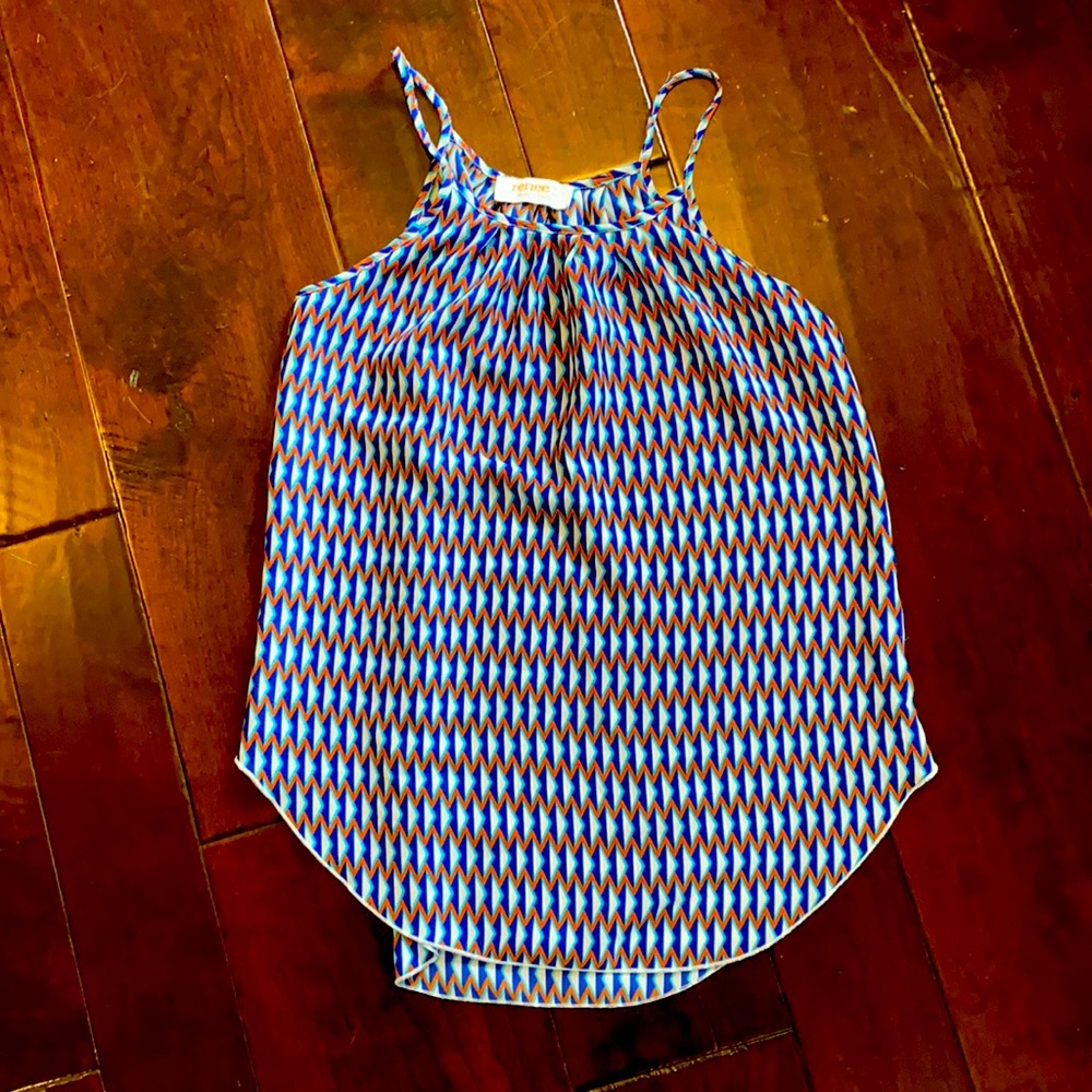 Geometrical patterned light weight spaghetti strap flowy tank